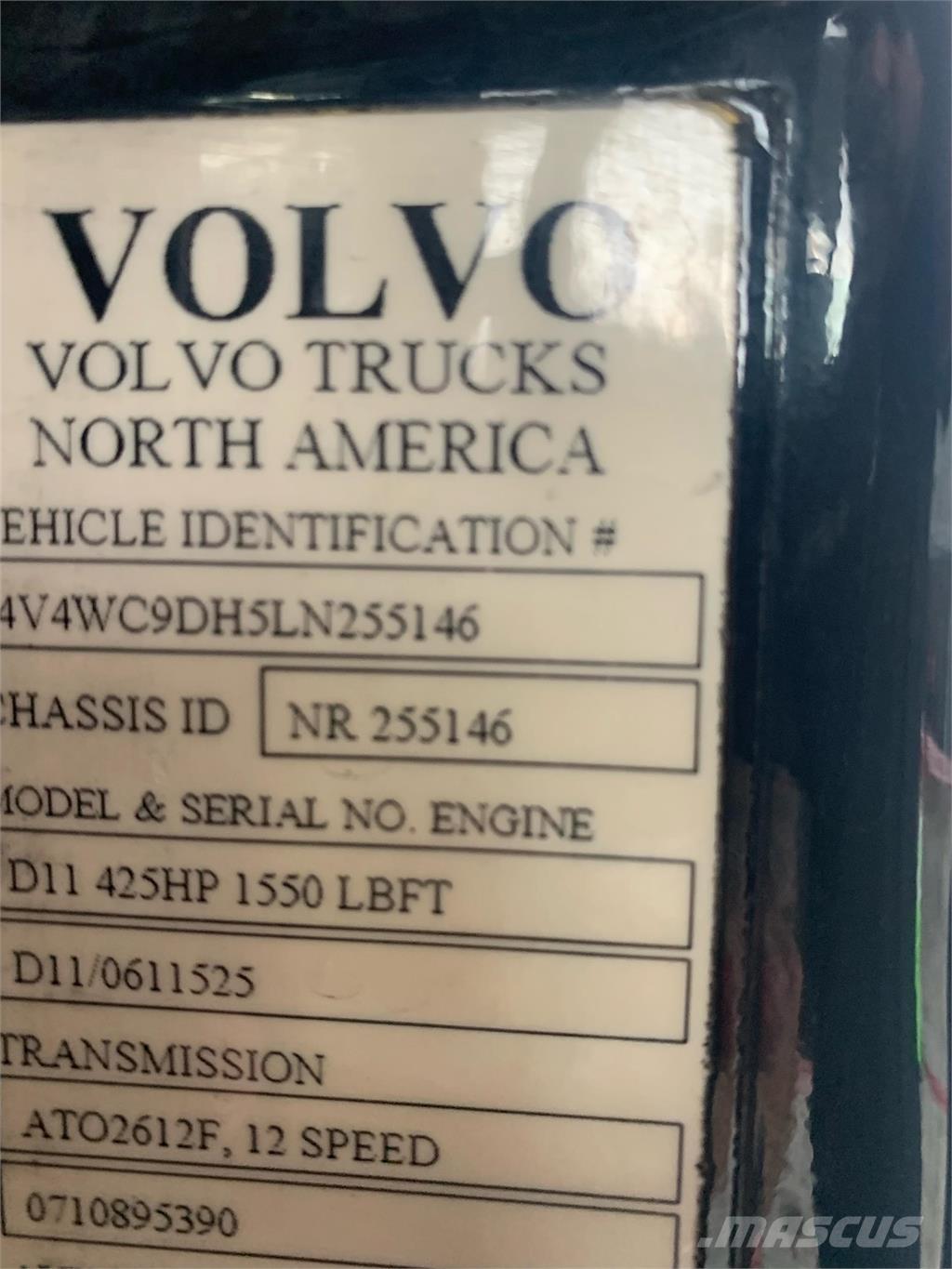 Volvo VNR64T 中古トラクターヘッド | トレーラーヘッド