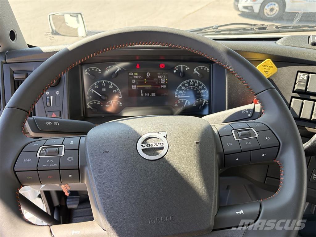 Volvo VNR64T300 中古トラクターヘッド | トレーラーヘッド