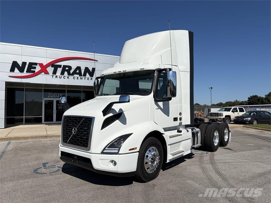 Volvo VNR64T300 中古トラクターヘッド | トレーラーヘッド