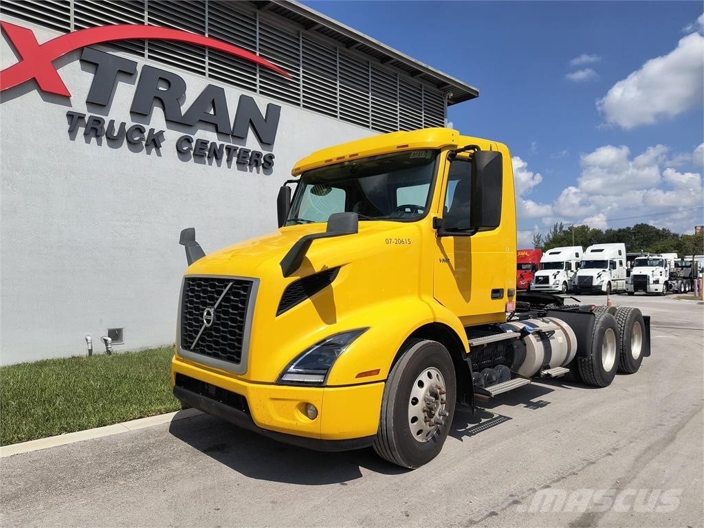 Volvo VNR64T300 中古トラクターヘッド | トレーラーヘッド
