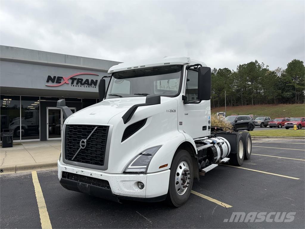 Volvo VNR64T300 中古トラクターヘッド | トレーラーヘッド