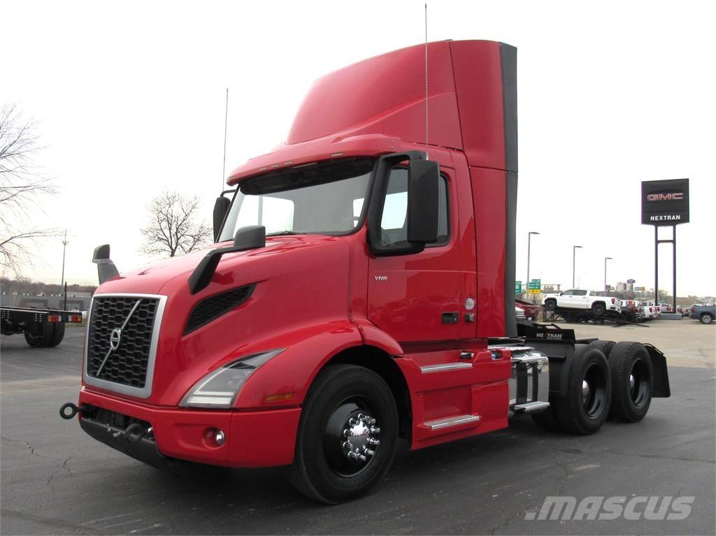 Volvo VNR64T300 中古トラクターヘッド | トレーラーヘッド