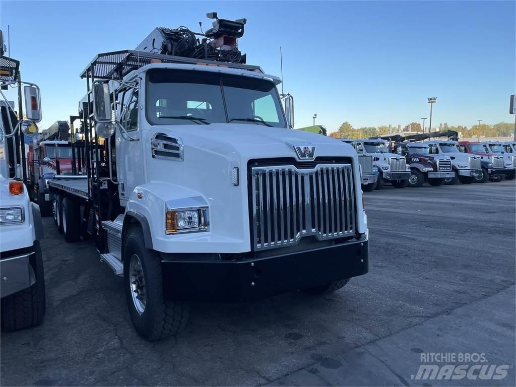 Western Star 4700SB キャブ付きシャーシ