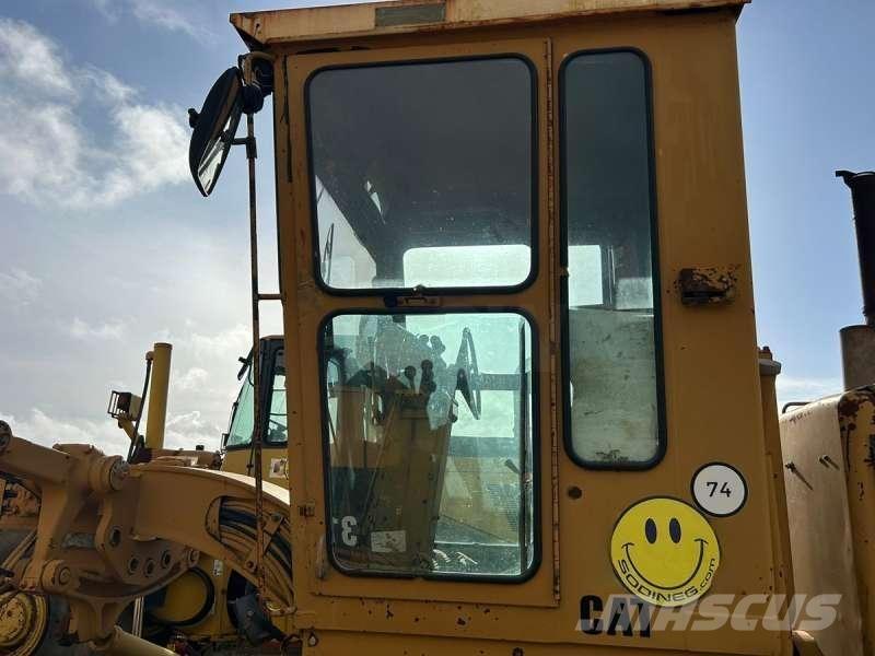 CAT 120G モーターグレーダー