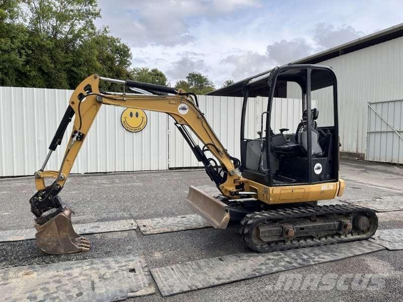CAT 302.7DCR ミニ油圧ショベル 7t以下（ミニユンボ・ミニディガー）