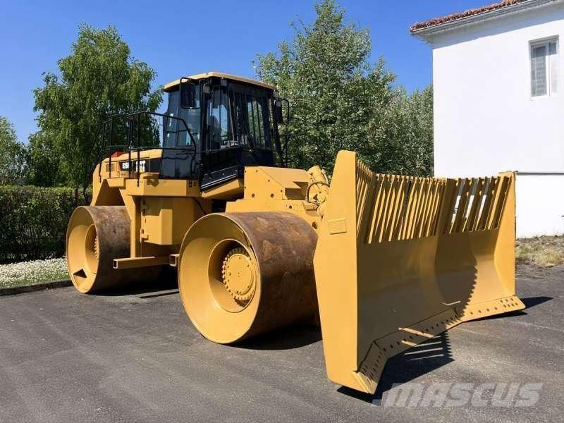 CAT 826H ソイルコンパクター