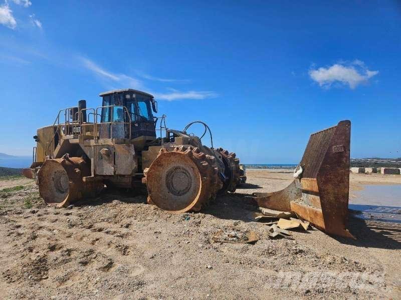 CAT 836H ソイルコンパクター