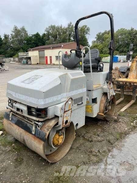 CAT CB224 ソイルコンパクター