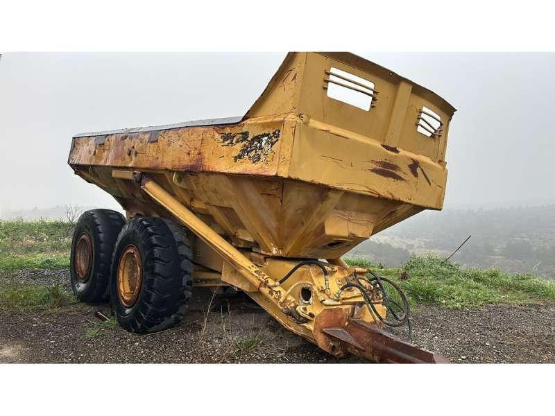 CAT D250B ダンプトレーラー