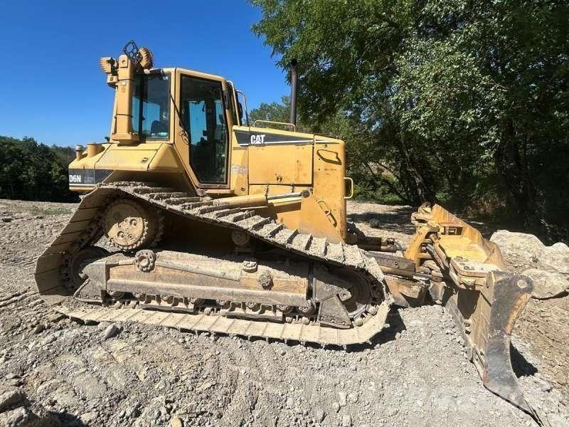 CAT D6N LGP ブルドーザー