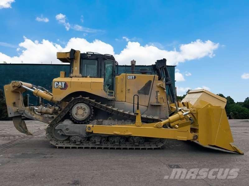 CAT D8T ブルドーザー