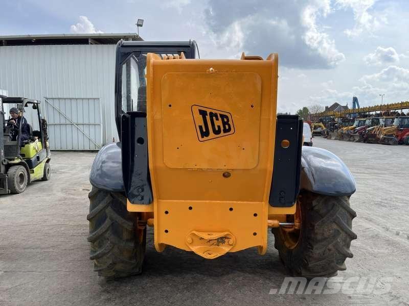 JCB 532-120 テレスコーピックハンドラー