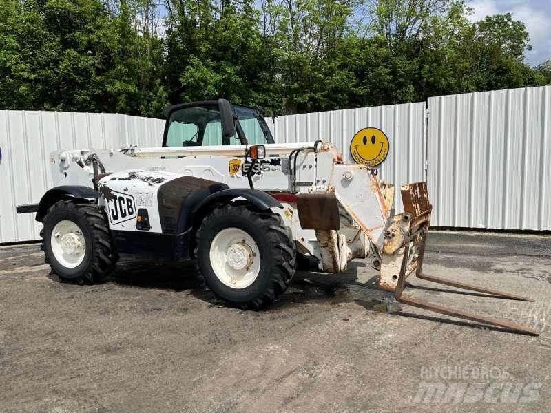 JCB 535-125 テレスコーピックハンドラー