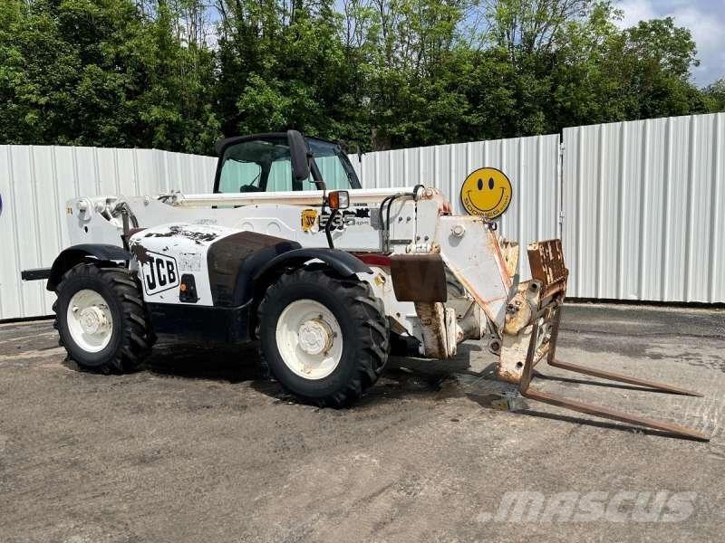 JCB 535-125 テレスコーピックハンドラー