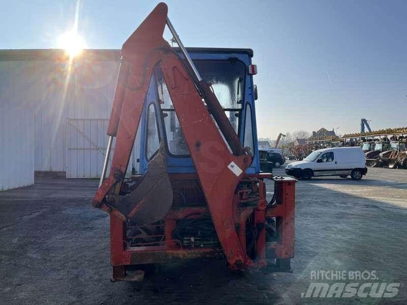 Kubota R520 バックホーローダー