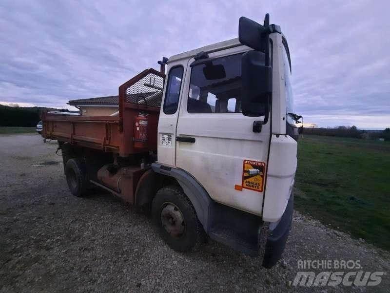 Renault 4X2 ダンプ