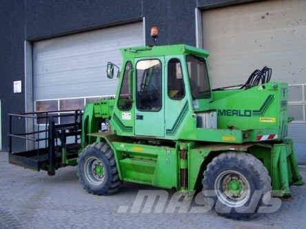 Merlo P25.11XS テレスコーピックハンドラー
