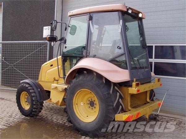 New Holland NH95 トラクター