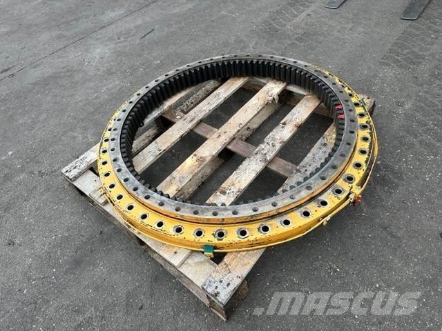 Liebherr A 922 シャーシ及びサスペンション