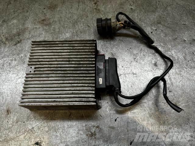  xMulti-in A934 C 電子機器