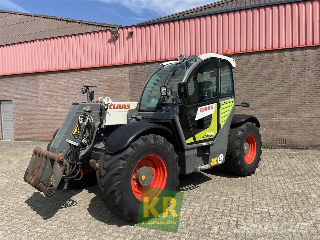 CLAAS Scorpion 農業用テレハンドラー