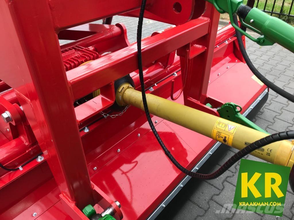 Dücker UM モアー