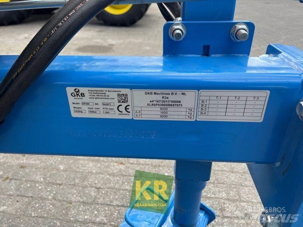  GKB Sandspreader 砂と塩撒き専用車