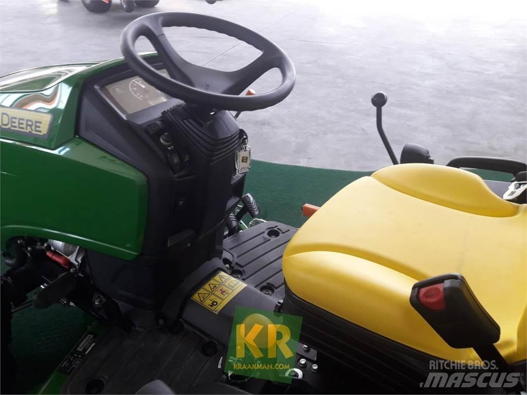 John Deere 1026R コンパクトトラクター