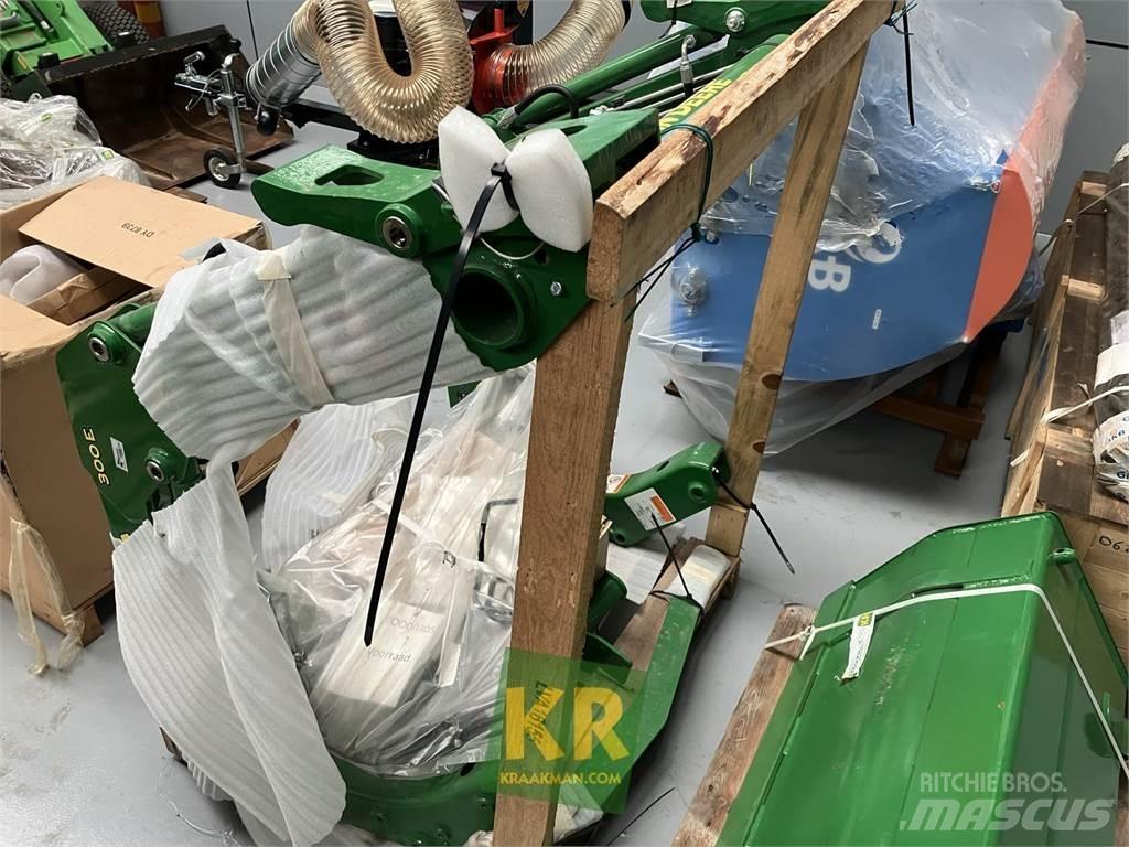 John Deere 300E フロントローダーとディガー