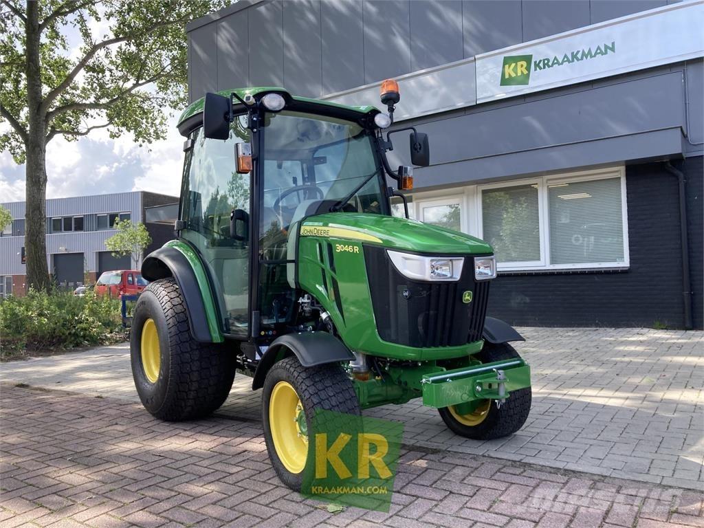 John Deere 3046R コンパクトトラクター