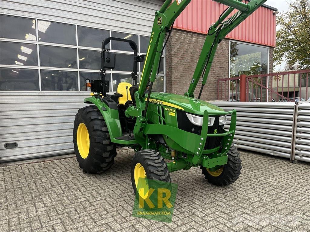 John Deere 4049M コンパクトトラクター