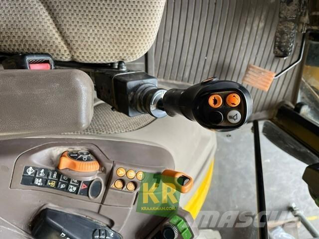 John Deere 5100R トラクター