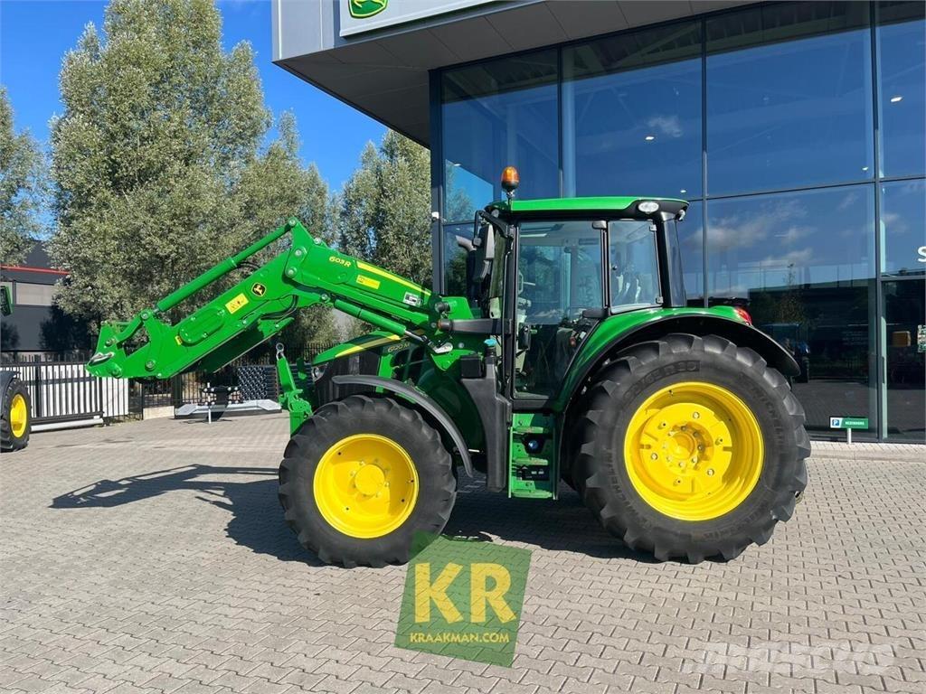 John Deere 6120M トラクター