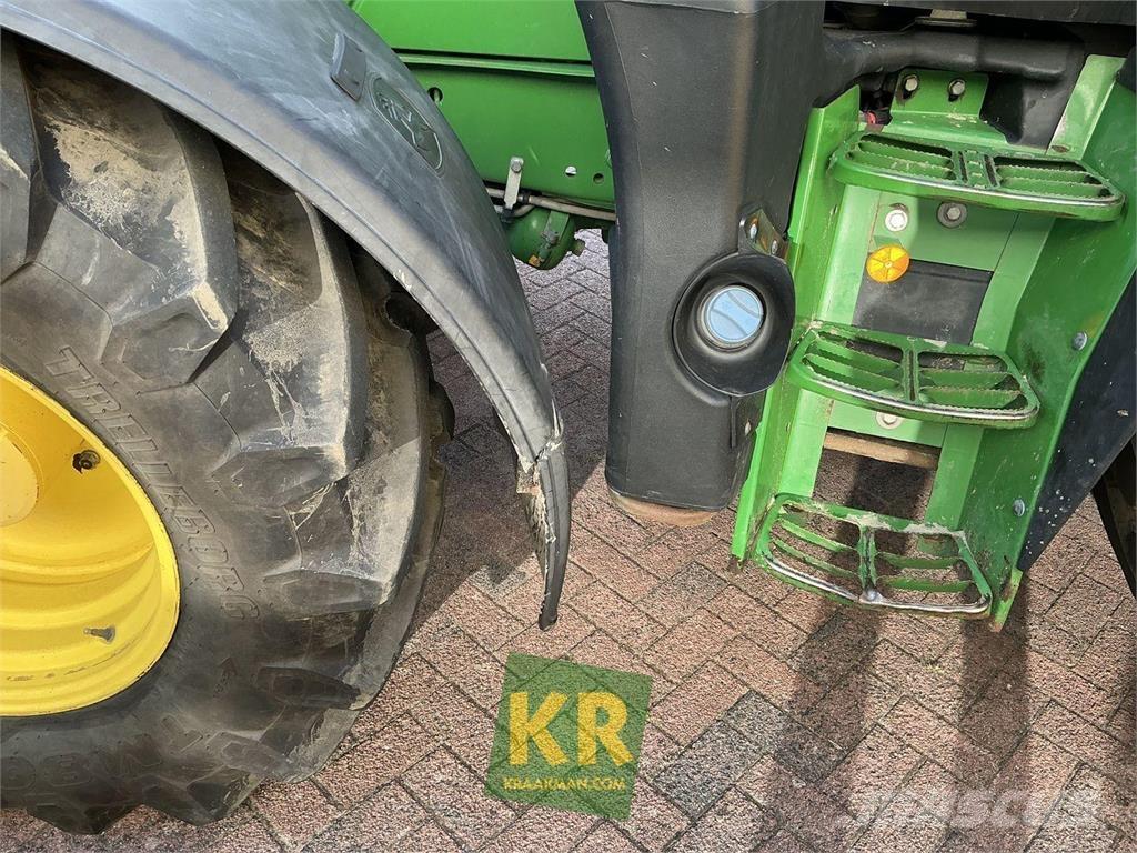 John Deere 6130R トラクター