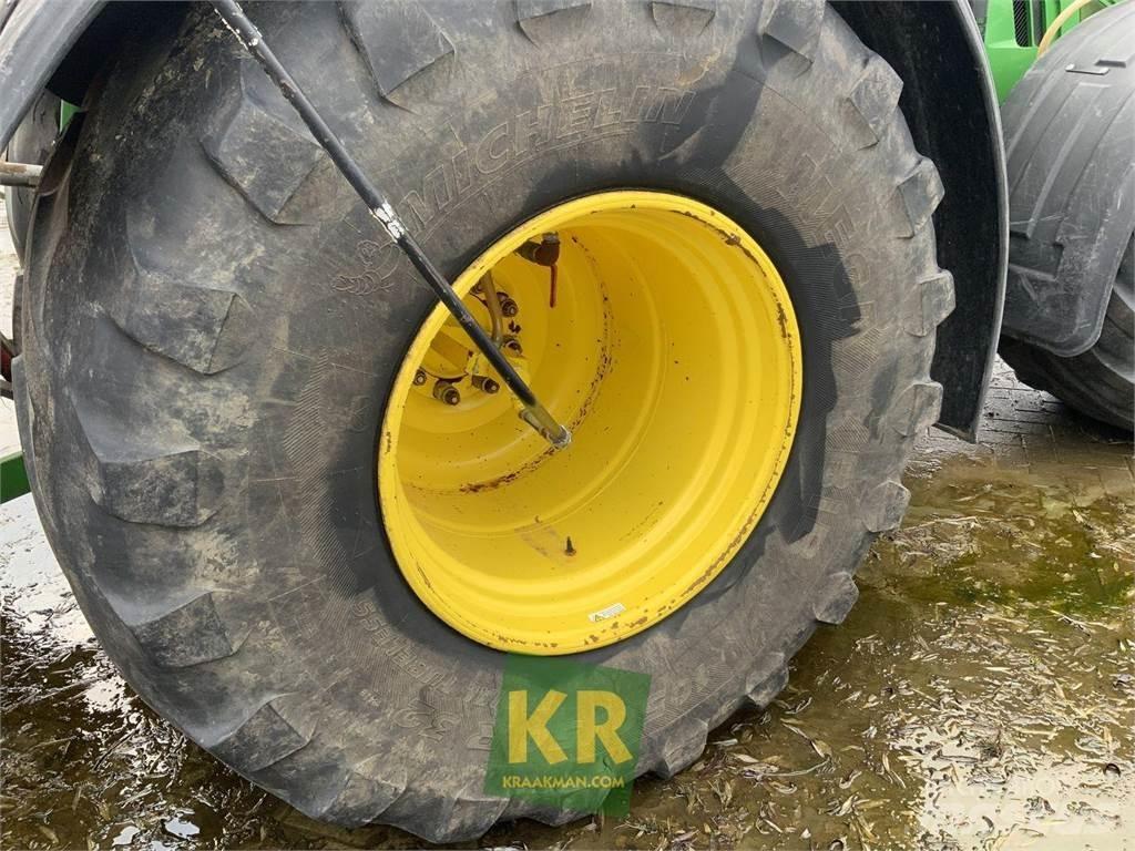 John Deere 6150R トラクター