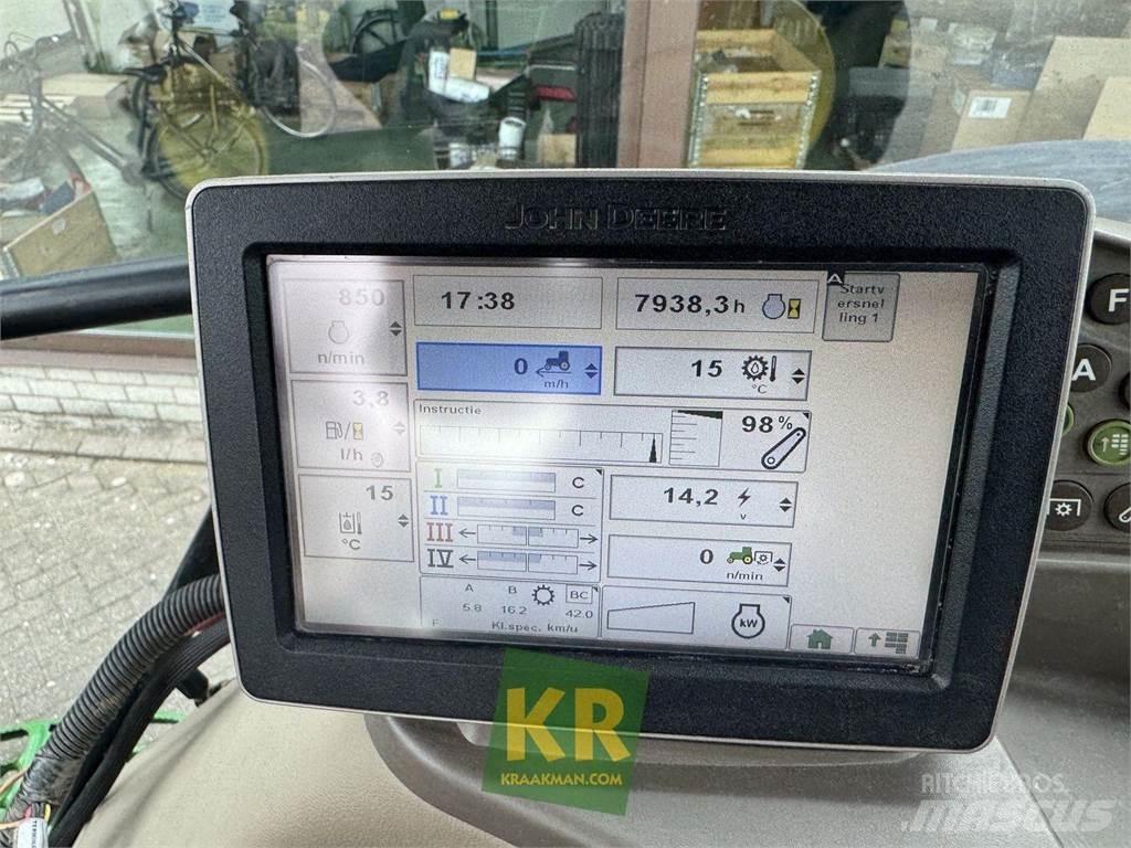 John Deere 6150R トラクター