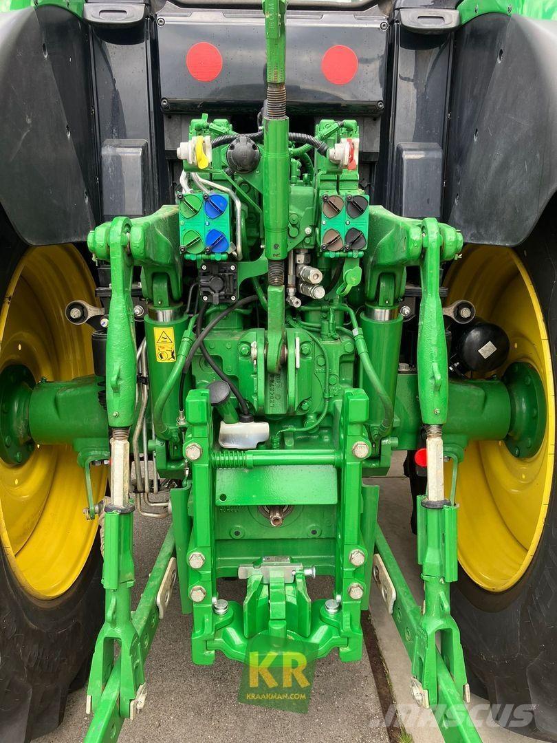 John Deere 6155M トラクター
