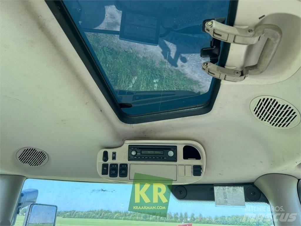 John Deere 6155R トラクター