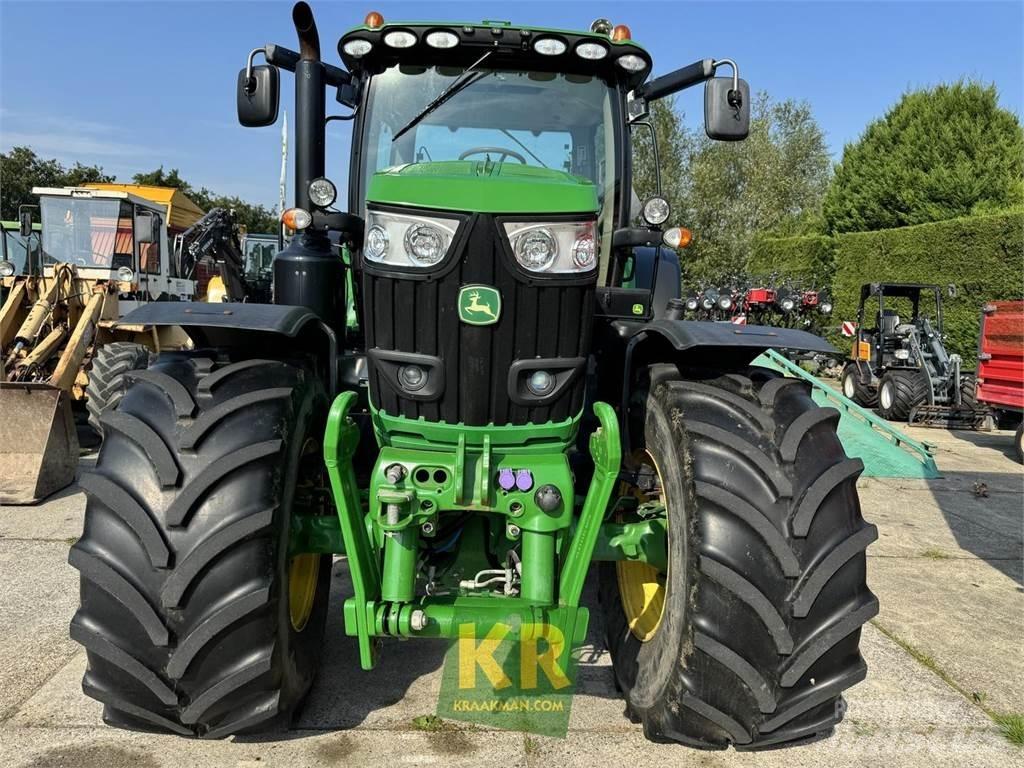 John Deere 6175R トラクター