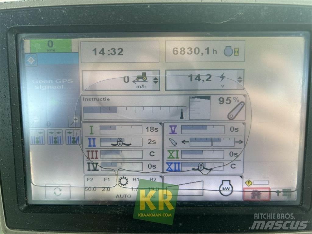 John Deere 7260R トラクター