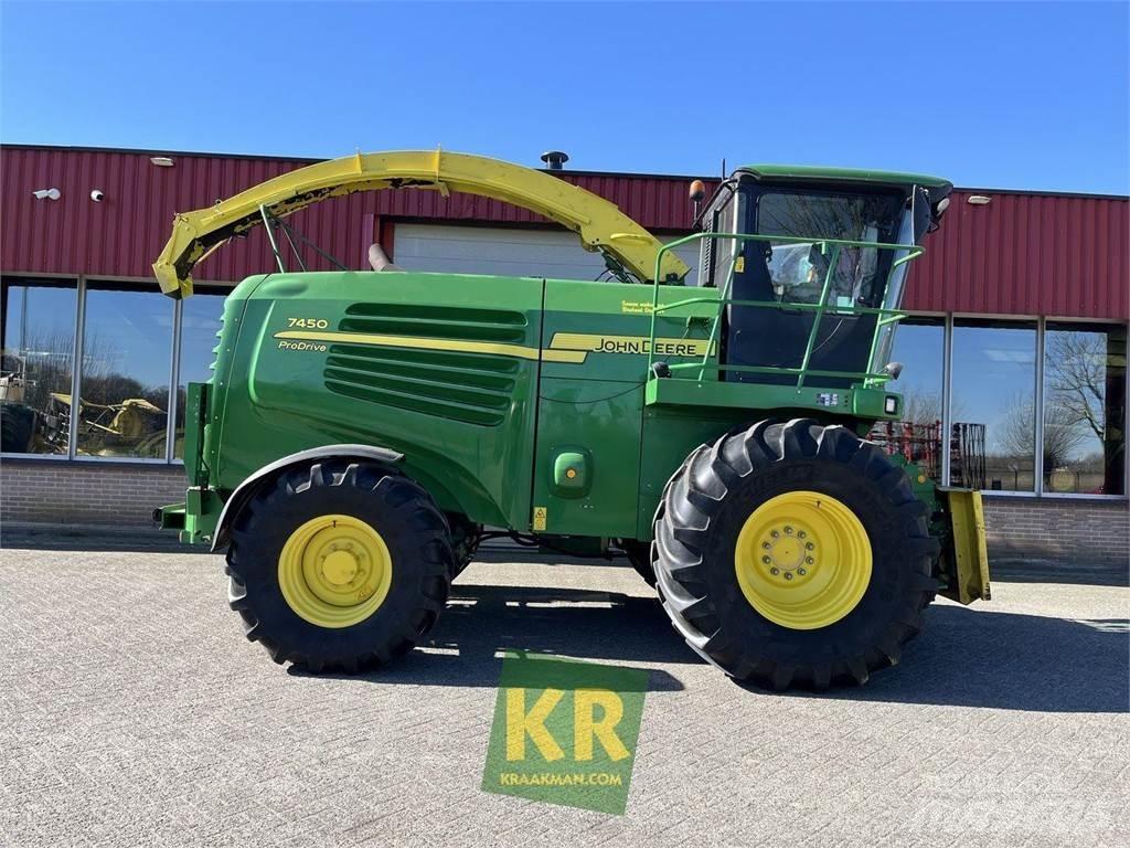 John Deere 7450 フォレージハーベスター