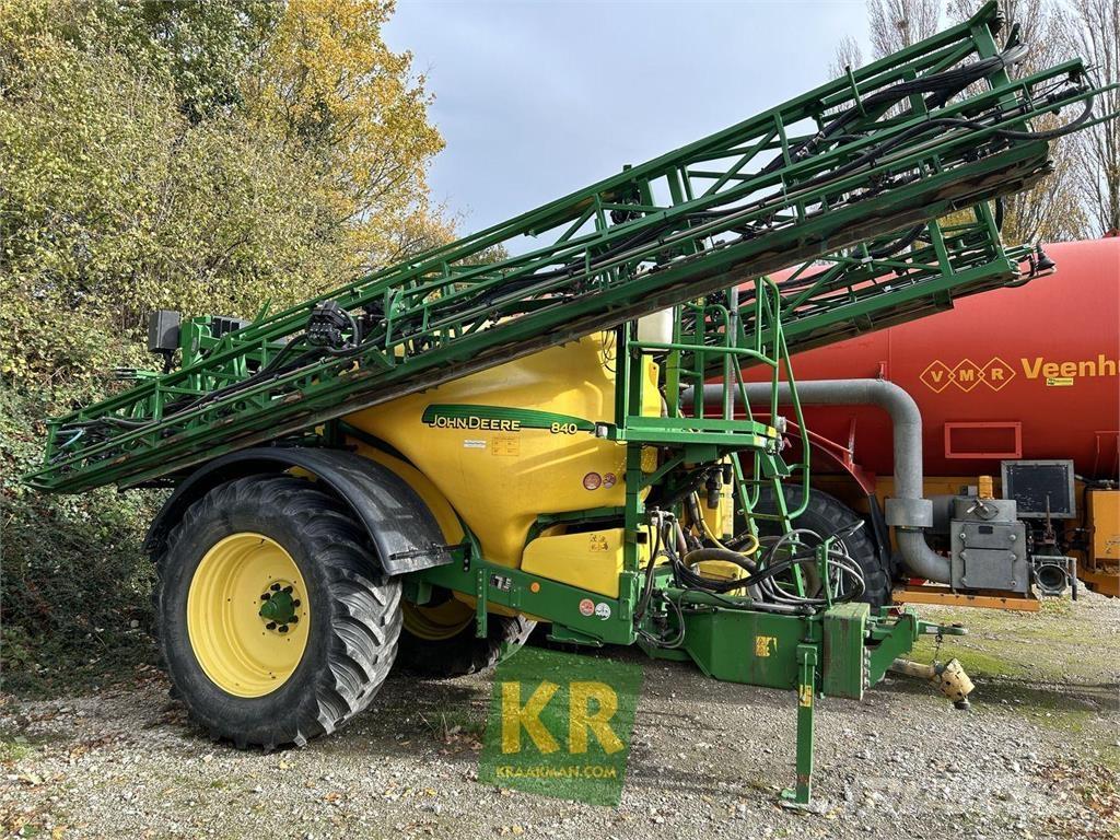 John Deere 840 自走式噴霧器