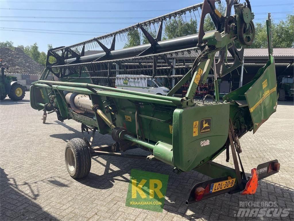 John Deere CTS コンバイン