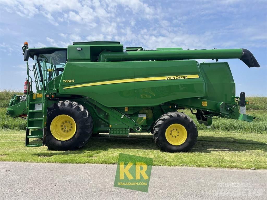 John Deere T660 コンバイン