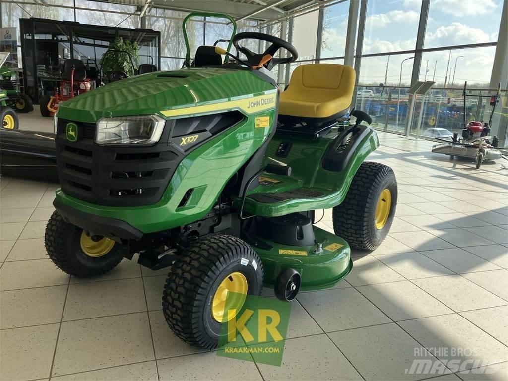 John Deere X107 乗用・自走モア/芝刈り機