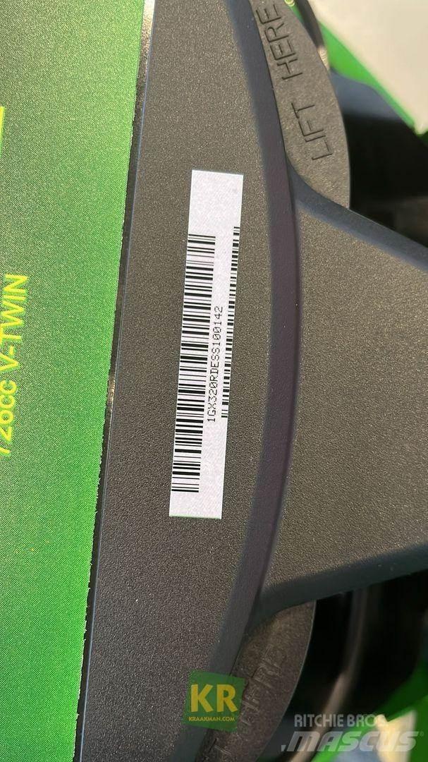 John Deere Z320R 農業機械 -　その他