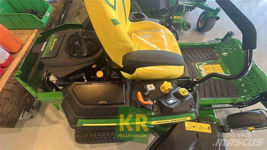 John Deere Z320R 農業機械 -　その他