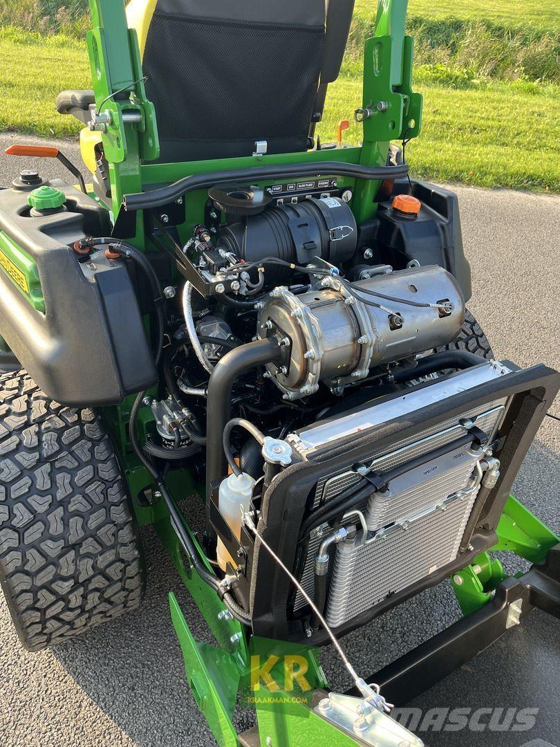 John Deere Z997R 乗用・自走モア/芝刈り機