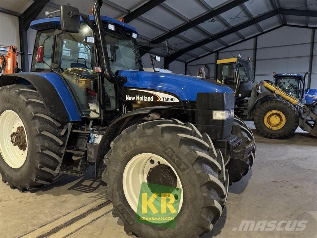 New Holland TM190 トラクター