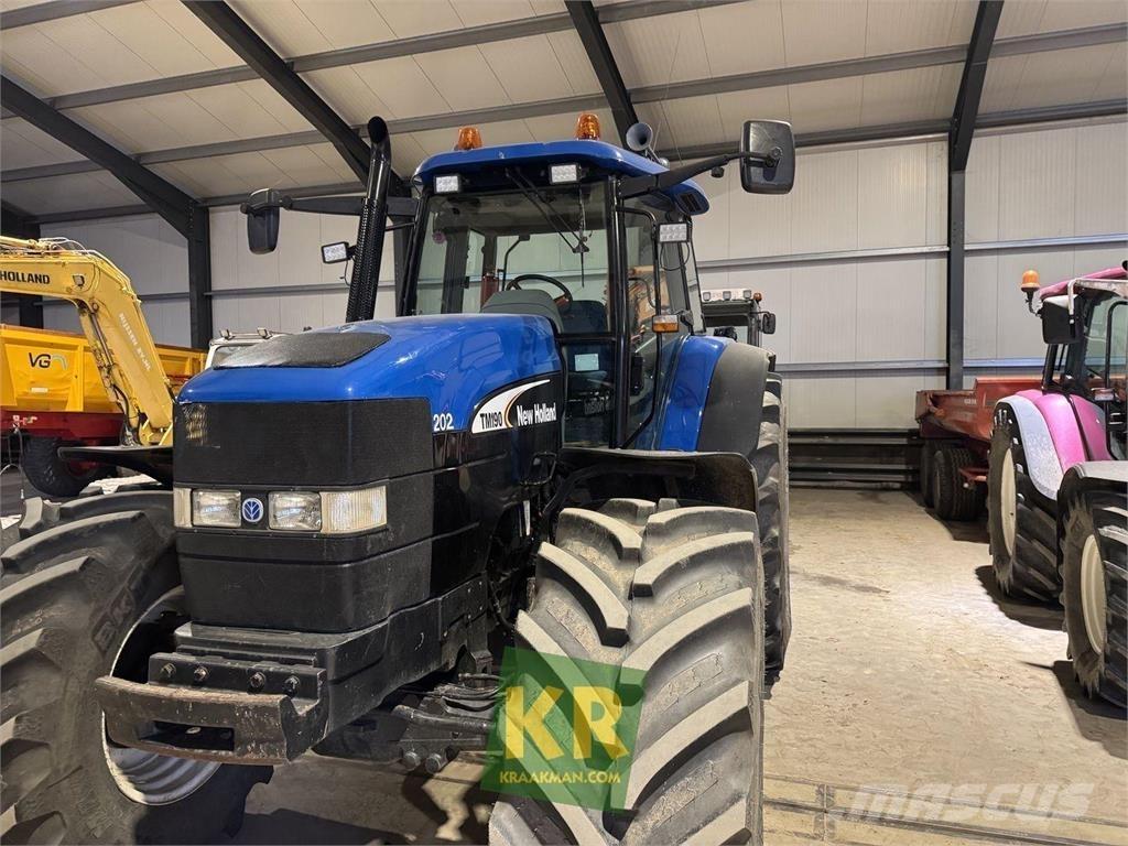 New Holland TM190 トラクター